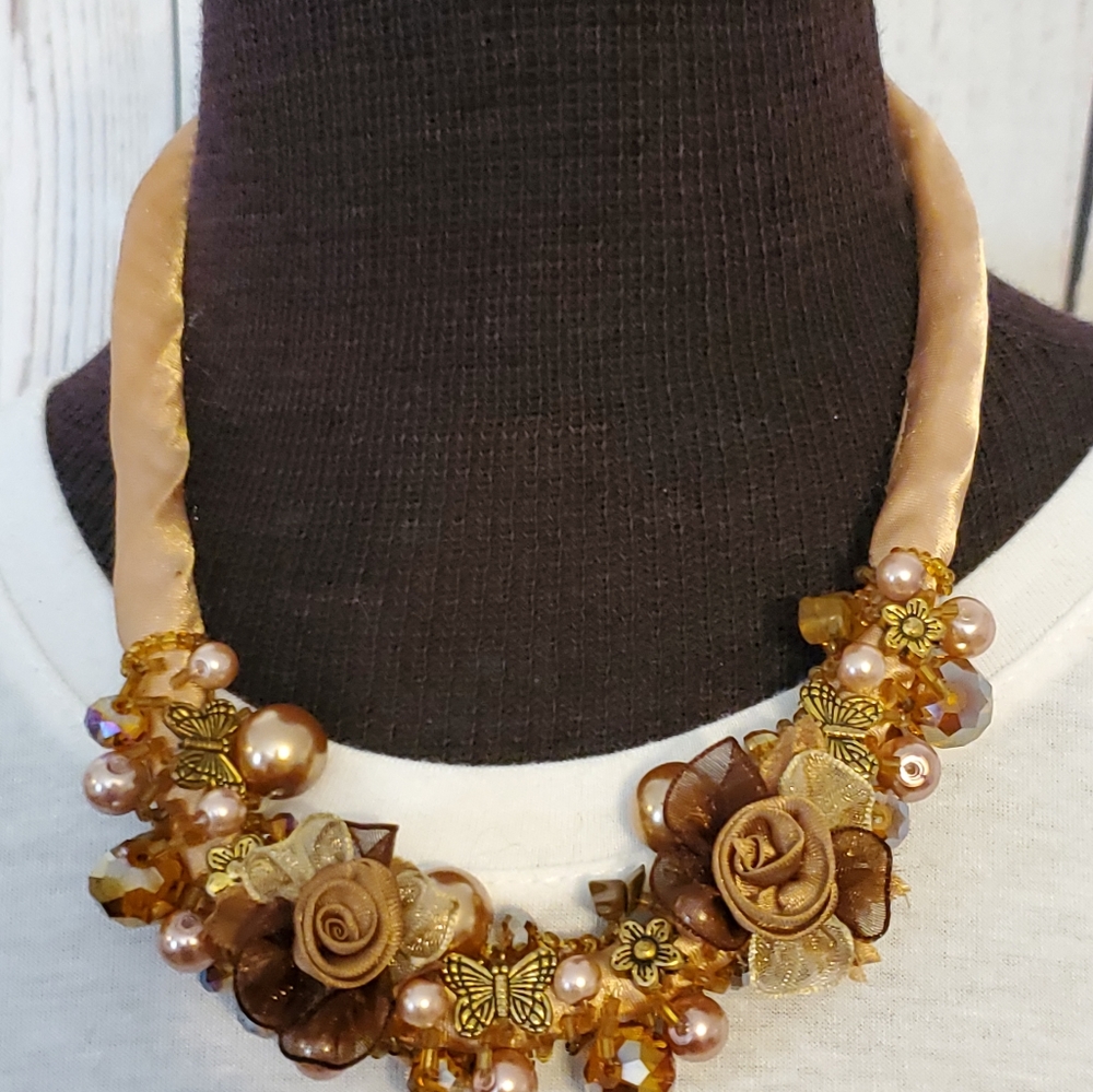 Vintage 90s Victorian design ribbon roses butterfly, flowers, beads necklace
